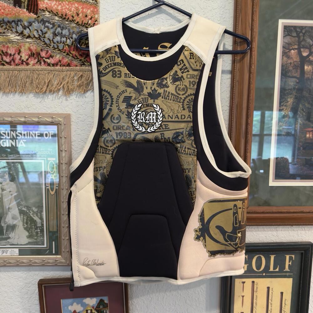 RARE Body Glove Vapor‎ Non Coast Guard Approved Neoprene Competition Vest